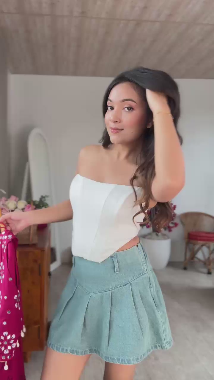 GRWM Video Women Showing Their Beautiful Outfit